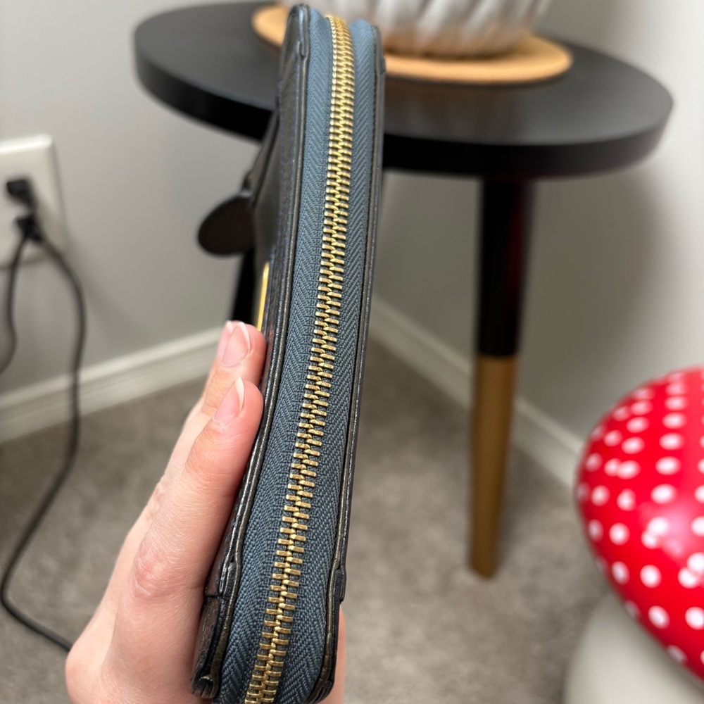Chloé Black Zip Around Accordian Wallet - Picture 11 of 11